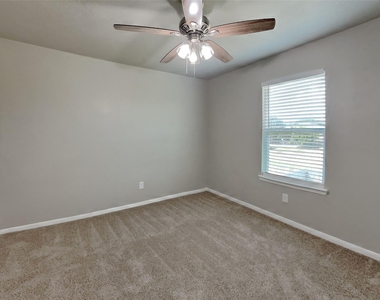 19630 Buckland Park Drive - Photo Thumbnail 11