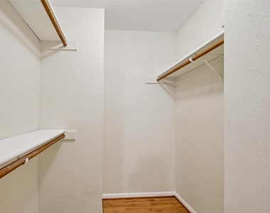 8801 Hammerly Blvd - Photo Thumbnail 12
