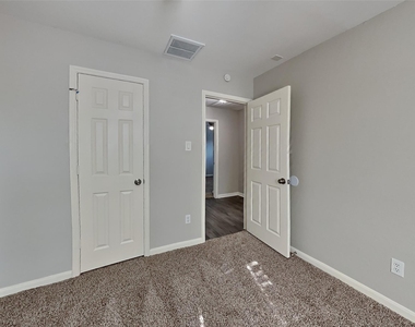 29415 Legends Stone Drive - Photo Thumbnail 10