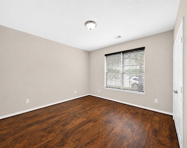 7216 S Boulder Cliff Lane - Photo Thumbnail 11
