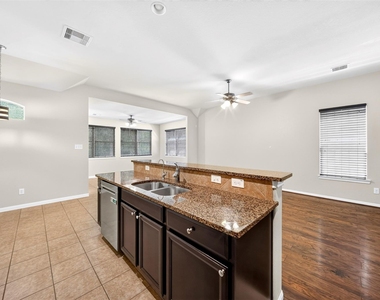 7216 S Boulder Cliff Lane - Photo Thumbnail 8