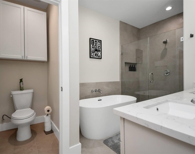 5718 Beall Street - Photo Thumbnail 14