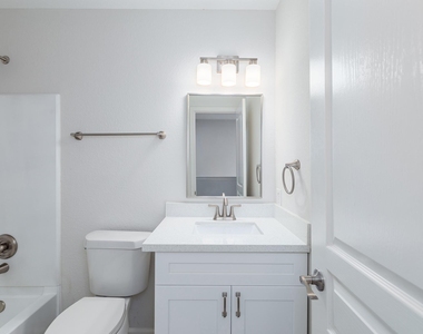 16819 Libson Falls Drive - Photo Thumbnail 12