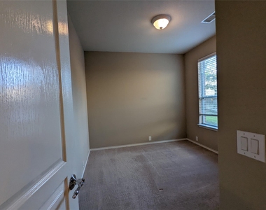24402 Dartford Springs Lane - Photo Thumbnail 25