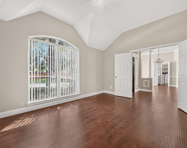 12222 Aspen Lane - Photo Thumbnail 4