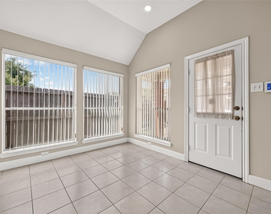 12222 Aspen Lane - Photo Thumbnail 19