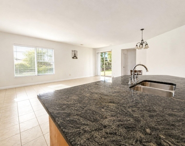 18611 White Ash Ln - Photo Thumbnail 3