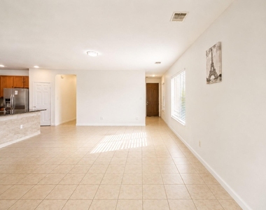 18611 White Ash Ln - Photo Thumbnail 8