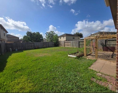 18611 White Ash Ln - Photo Thumbnail 13