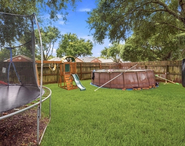 111 Thunder Basin Drive - Photo Thumbnail 46