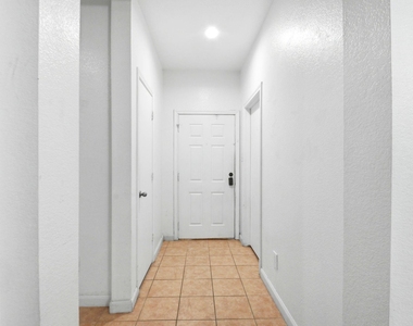 111 Thunder Basin Drive - Photo Thumbnail 7