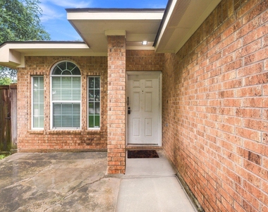 111 Thunder Basin Drive - Photo Thumbnail 6