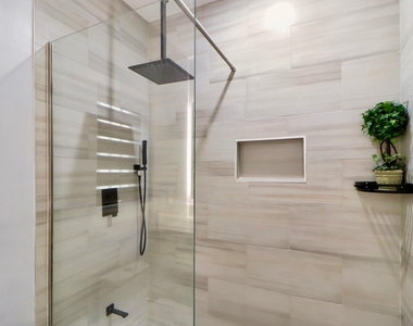 3027 Clinton Drive - Photo Thumbnail 21