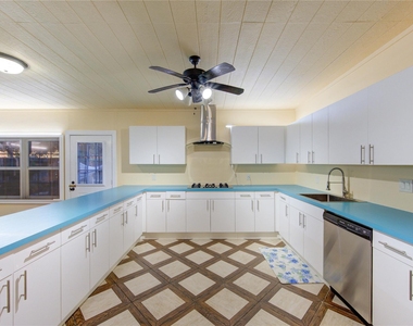 11227 Dunstan Hill Drive - Photo Thumbnail 25
