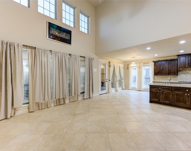 11227 Dunstan Hill Drive - Photo Thumbnail 13