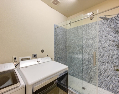 11227 Dunstan Hill Drive - Photo Thumbnail 21