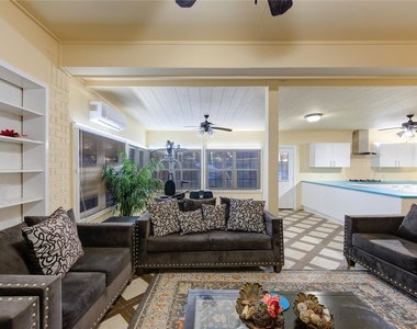 11227 Dunstan Hill Drive - Photo Thumbnail 23