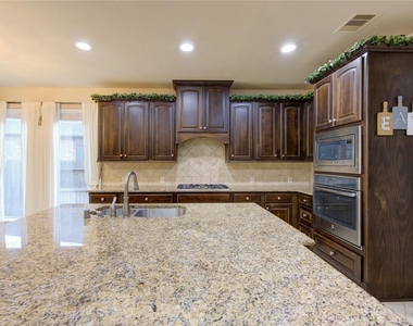 11227 Dunstan Hill Drive - Photo Thumbnail 20