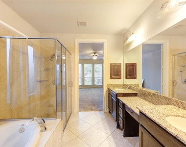 11227 Dunstan Hill Drive - Photo Thumbnail 34