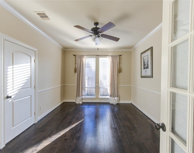 11227 Dunstan Hill Drive - Photo Thumbnail 7
