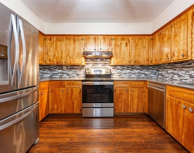 5383 Wilson Avenue - Photo Thumbnail 7