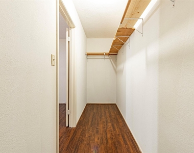 5383 Wilson Avenue - Photo Thumbnail 19