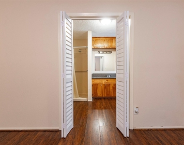 5383 Wilson Avenue - Photo Thumbnail 16