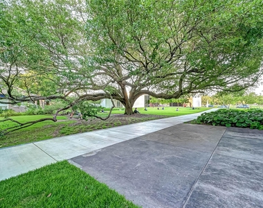 1748 Richmond Avenue - Photo Thumbnail 22