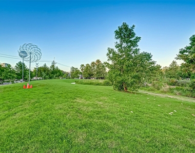 1748 Richmond Avenue - Photo Thumbnail 32