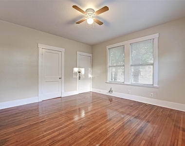 1748 Richmond Avenue - Photo Thumbnail 4