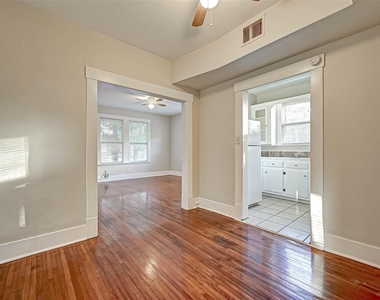 1748 Richmond Avenue - Photo Thumbnail 6