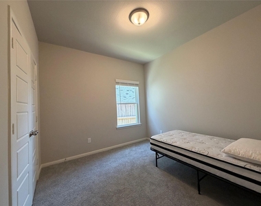 27122 Peaceful Cove Drive - Photo Thumbnail 14
