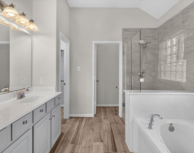 22626 Fanwick Drive - Photo Thumbnail 23