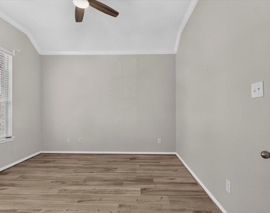 22626 Fanwick Drive - Photo Thumbnail 5