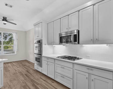22626 Fanwick Drive - Photo Thumbnail 10