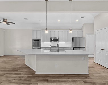 22626 Fanwick Drive - Photo Thumbnail 13