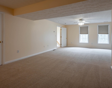 69 Georgetowne - Photo Thumbnail 12