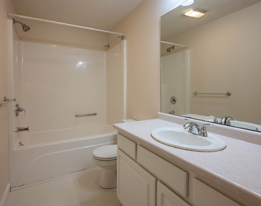 69 Georgetowne - Photo Thumbnail 9
