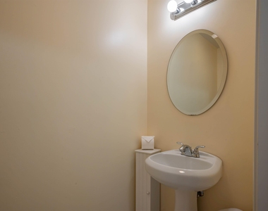 69 Georgetowne - Photo Thumbnail 4