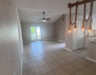 3421 Winkler Avenue - Photo Thumbnail 3