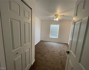 3637 Pine Oak Circle - Photo Thumbnail 8