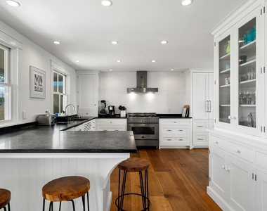 1282 Ocean - Photo Thumbnail 9