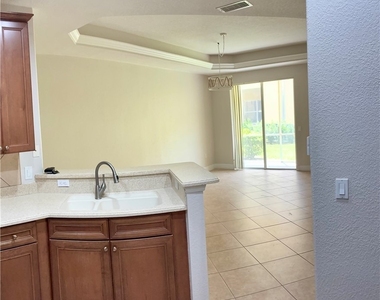 9809 Boraso Way - Photo Thumbnail 3