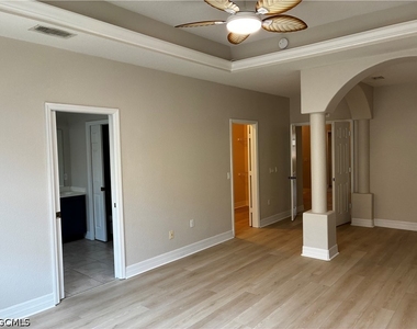 9809 Boraso Way - Photo Thumbnail 13