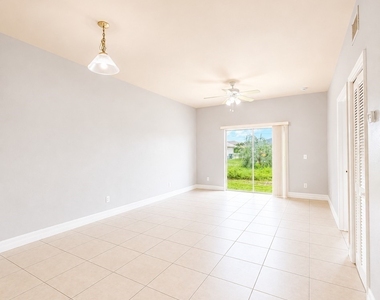 1126 Sw 47th Terrace - Photo Thumbnail 1