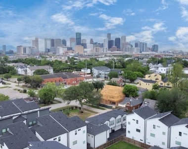 2722 Anita Street - Photo Thumbnail 1