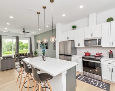 2722 Anita Street - Photo Thumbnail 17