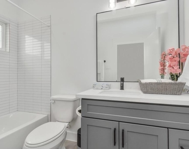 2722 Anita Street - Photo Thumbnail 34