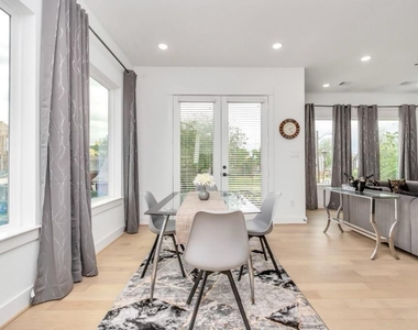 2722 Anita Street - Photo Thumbnail 12