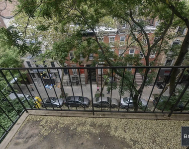 240 East 78th Street - Photo Thumbnail 10